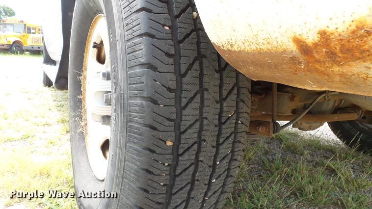 image for item ER9629 2001 Chevrolet Suburban C1500 SUV