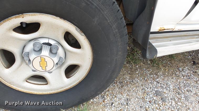 image for item ER9629 2001 Chevrolet Suburban C1500 SUV