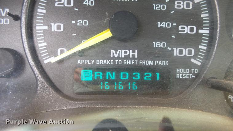 image for item ER9629 2001 Chevrolet Suburban C1500 SUV