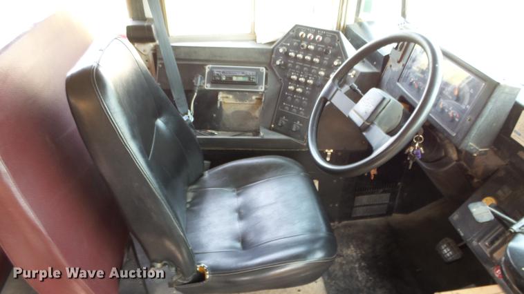 image for item ER9630 2001 Chevrolet Blue Bird school bus