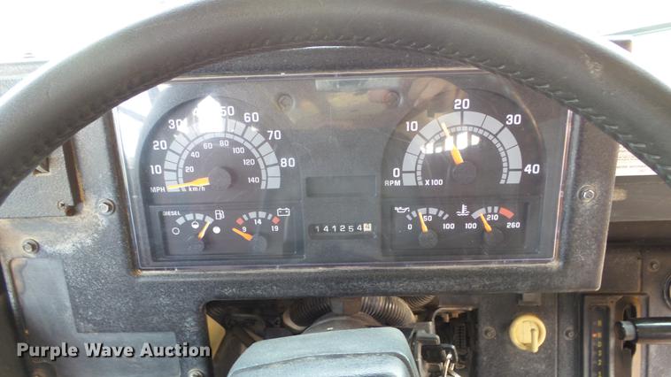 image for item ER9630 2001 Chevrolet Blue Bird school bus