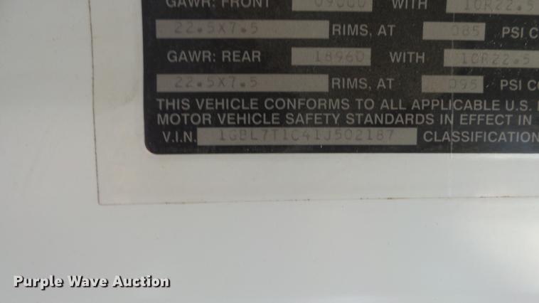 image for item ER9630 2001 Chevrolet Blue Bird school bus