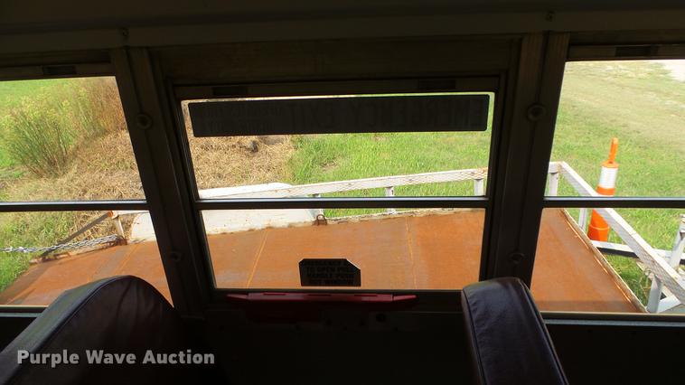 image for item ER9630 2001 Chevrolet Blue Bird school bus