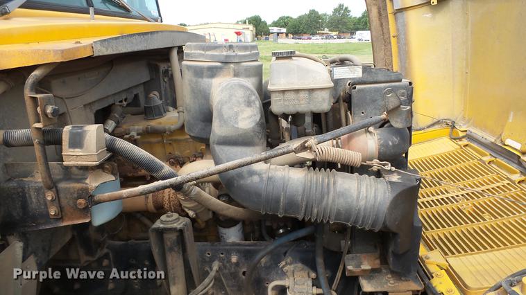 image for item ER9630 2001 Chevrolet Blue Bird school bus