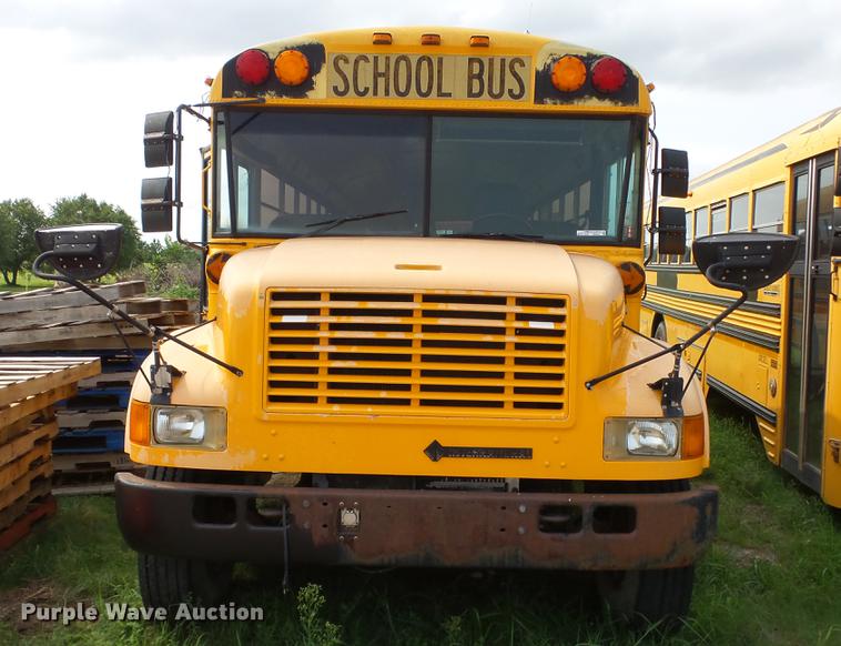 image for item ER9631 1999 International 3800 school bus