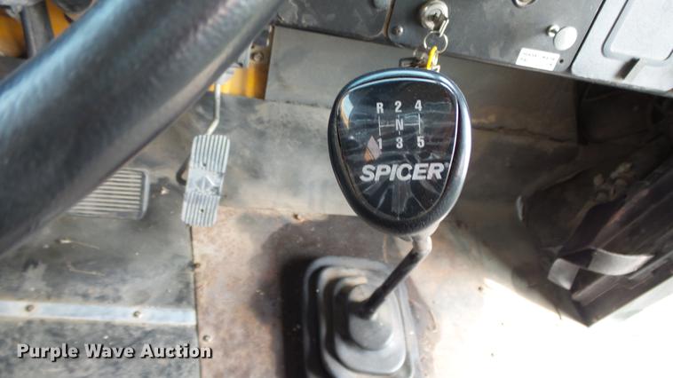 image for item ER9631 1999 International 3800 school bus