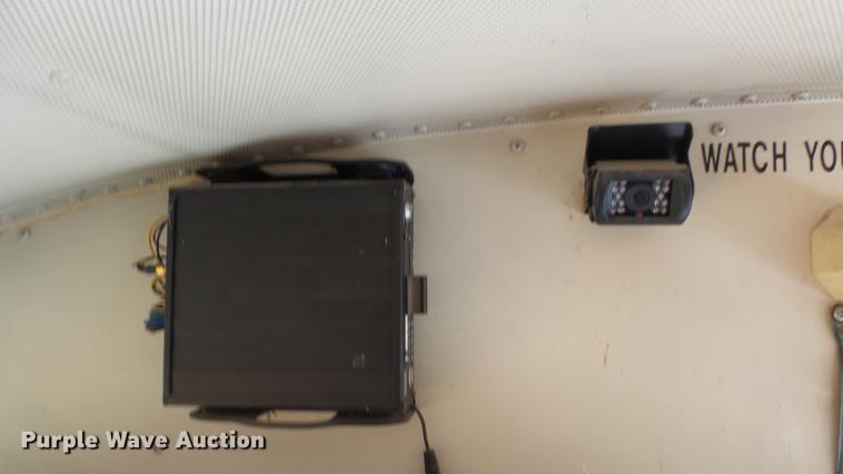 image for item ER9631 1999 International 3800 school bus