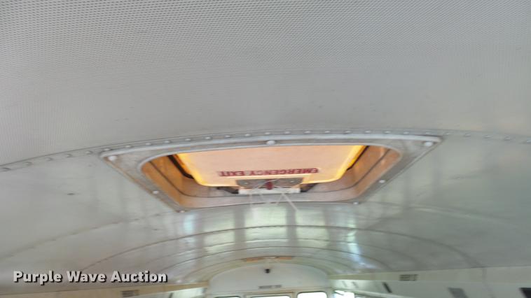 image for item ER9631 1999 International 3800 school bus