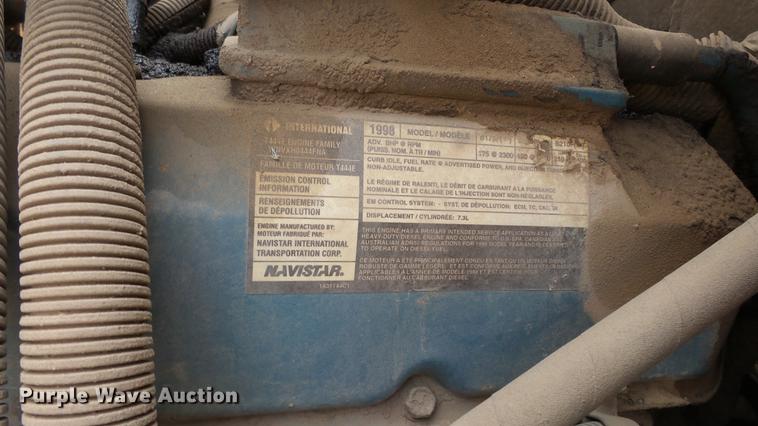 image for item ER9631 1999 International 3800 school bus