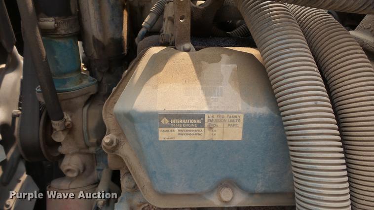 image for item ER9631 1999 International 3800 school bus