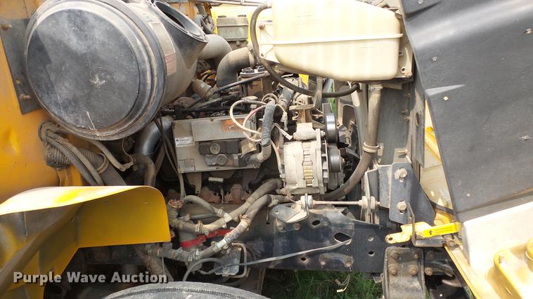 image for item ER9631 1999 International 3800 school bus