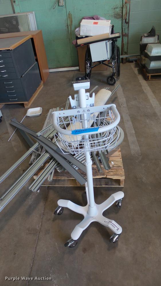 Medical supplies in Andover, KS Item ER9635 sold Purple Wave