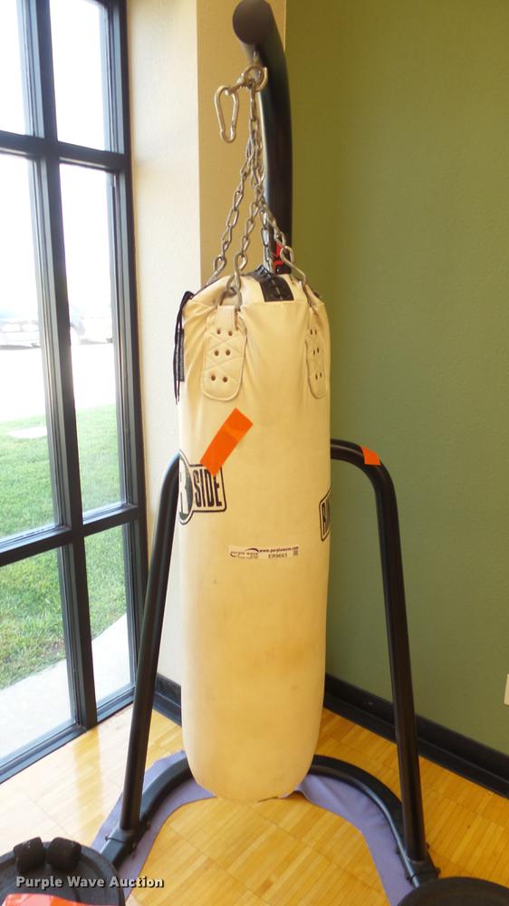 image for item ER9663 Ring R punching bag