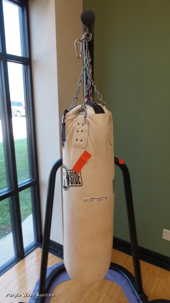 image for item ER9663 Ring R punching bag