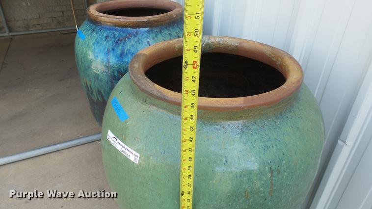 image for item ER9664 (2) ceramic pots