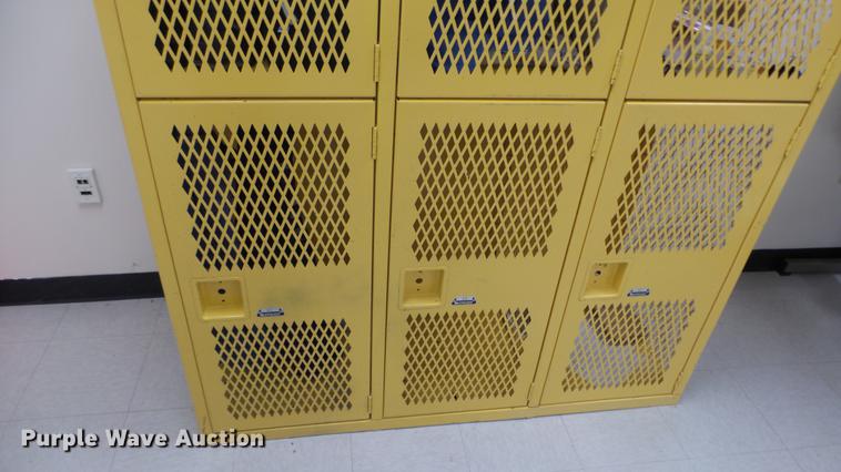 image for item ER9676 (2) steel lockers