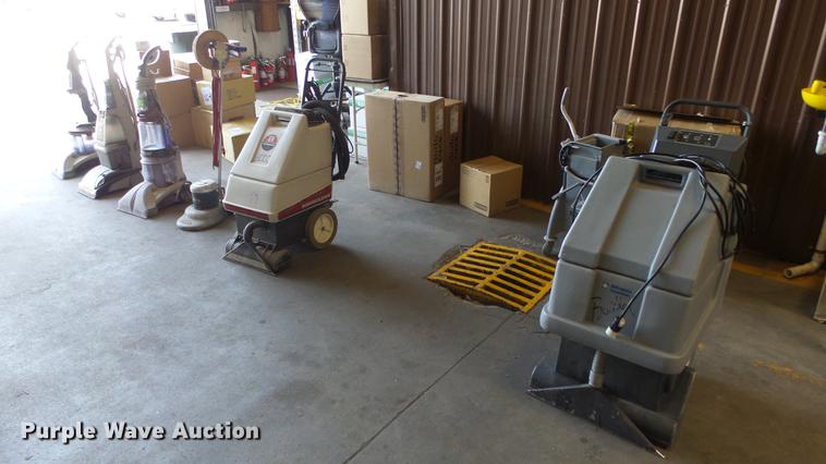 image for item ER9678 (8) floor machines