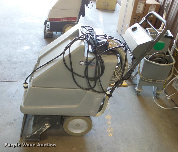 image for item ER9678 (8) floor machines