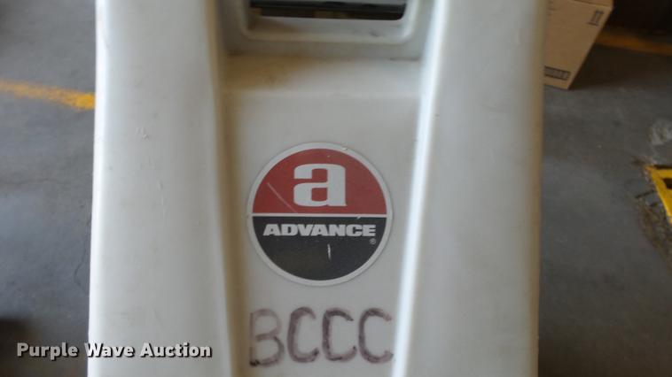 image for item ER9678 (8) floor machines