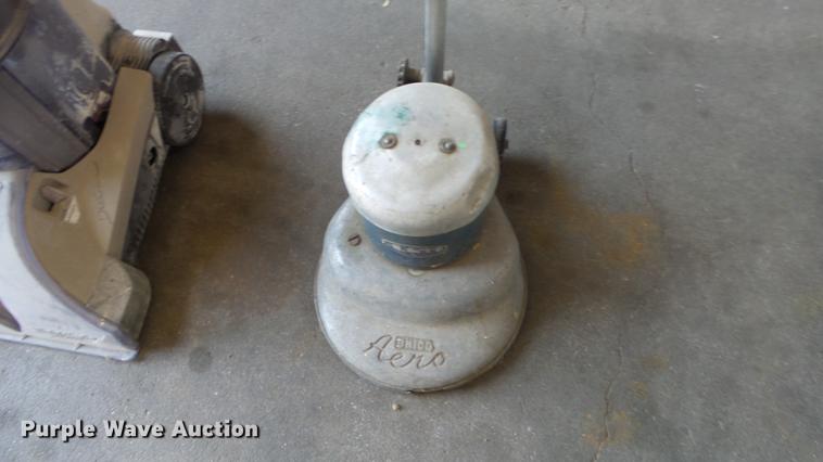 image for item ER9678 (8) floor machines