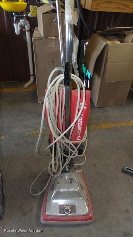 image for item ER9678 (8) floor machines