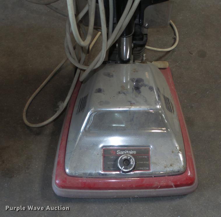 image for item ER9678 (8) floor machines