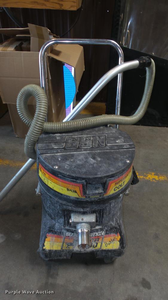 image for item ER9678 (8) floor machines