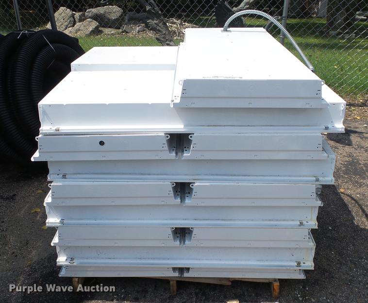 image for item ER9689 Approximately 36 light fixtures