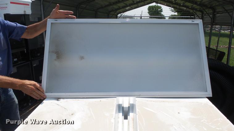 image for item ER9689 Approximately 36 light fixtures