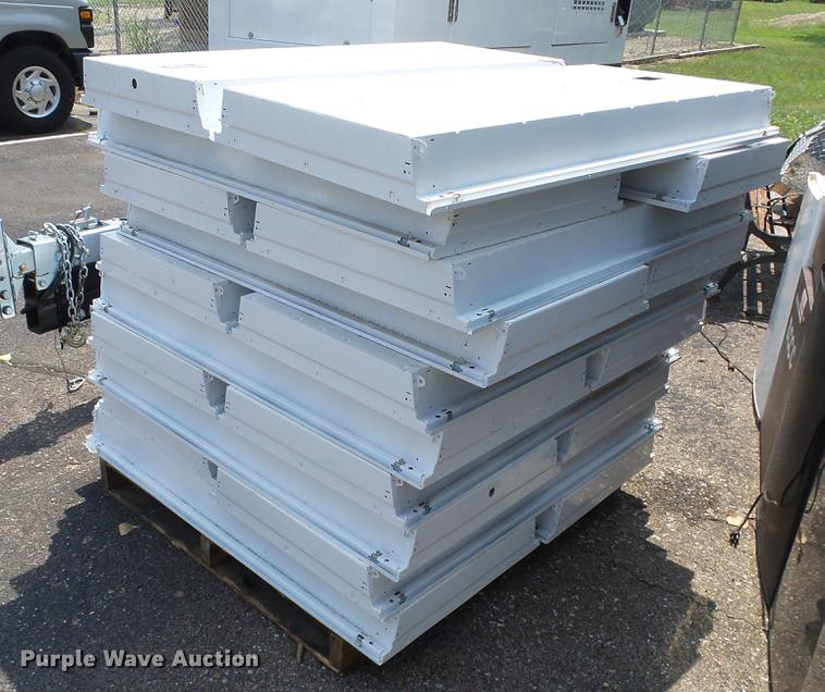 image for item ER9689 Approximately 36 light fixtures