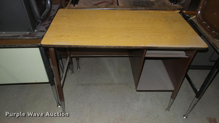 image for item ES9408 Approximately 90 desks