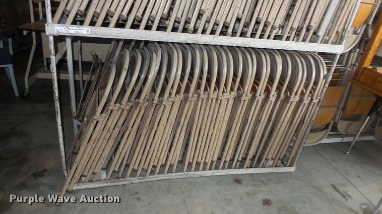 image for item ES9411 Approximately 90 metal folding chairs