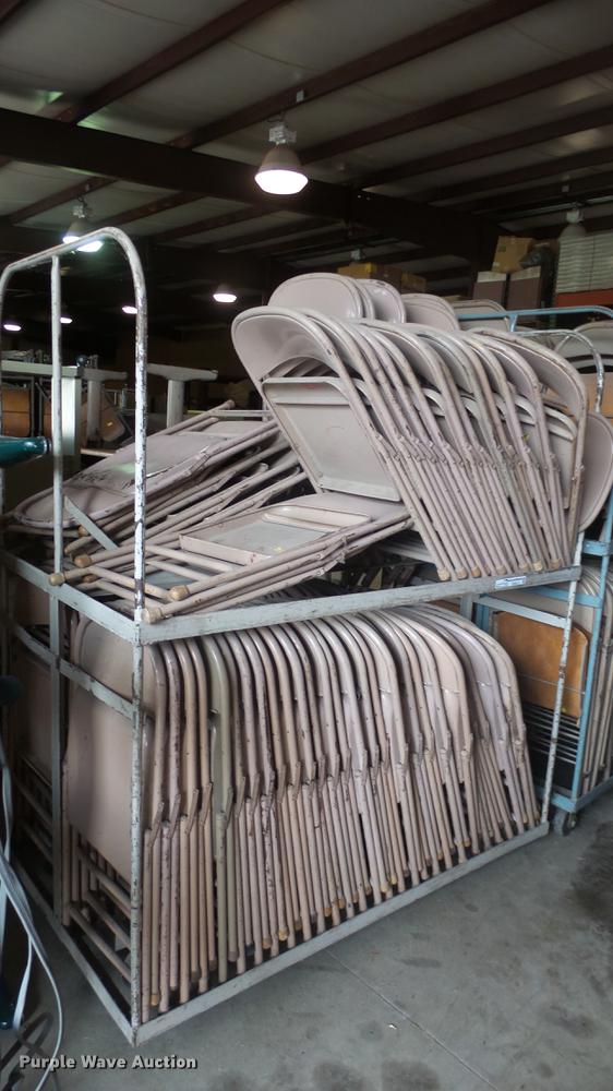 image for item ES9413 Approximately 160 metal folding chairs
