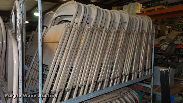 image for item ES9413 Approximately 160 metal folding chairs