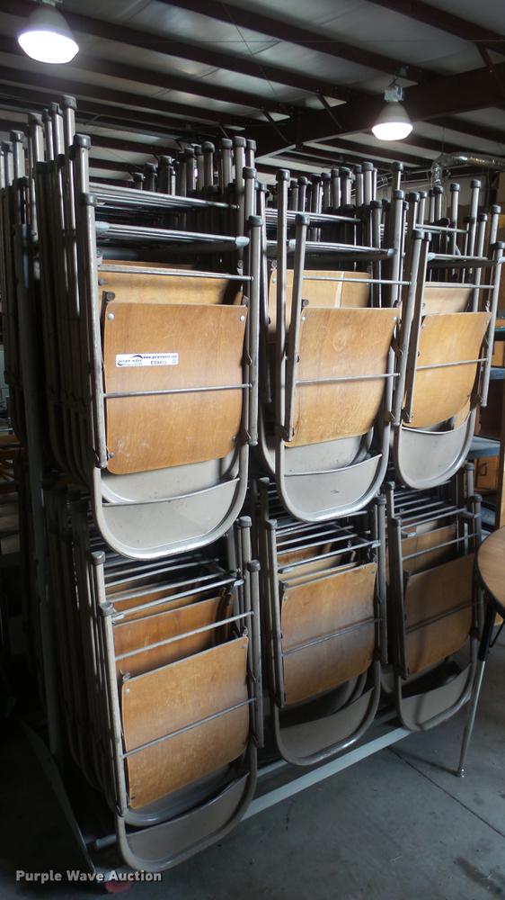 image for item ES9415 Approximately 65 metal folding chairs