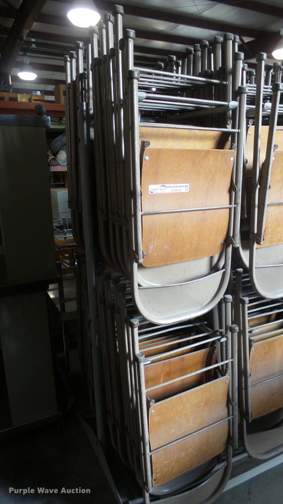 image for item ES9415 Approximately 65 metal folding chairs