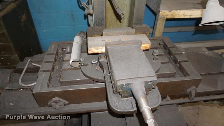 image for item ES9931 Milwaukee D milling machine