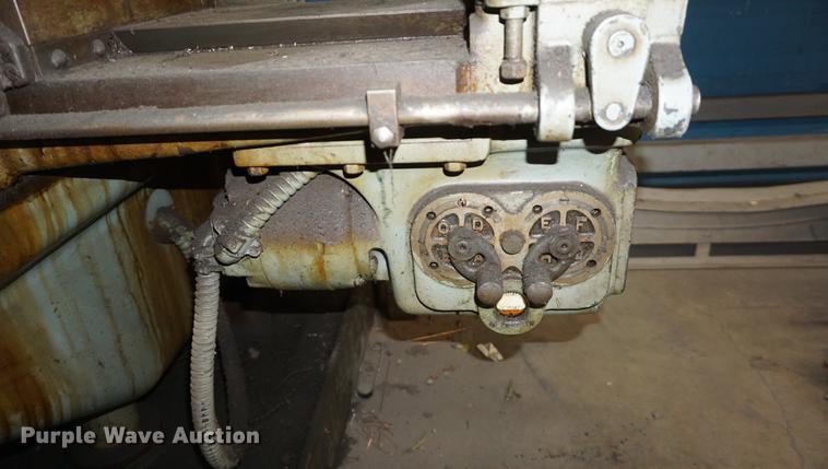 image for item ES9931 Milwaukee D milling machine