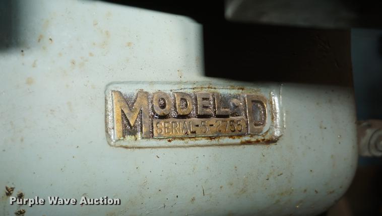 image for item ES9931 Milwaukee D milling machine