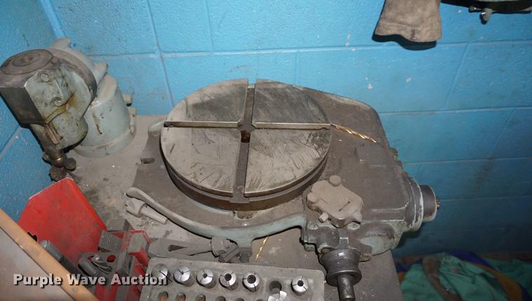 image for item ES9931 Milwaukee D milling machine