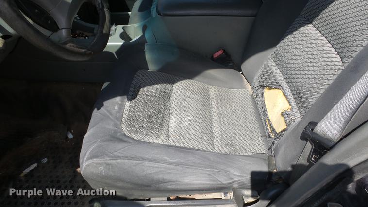 image for item ET9406 2003 Ford Explorer Sport Trac XLT SUV