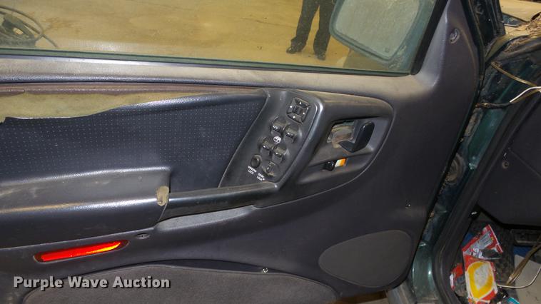 image for item ET9407 1996 Jeep Grand Cherokee SUV