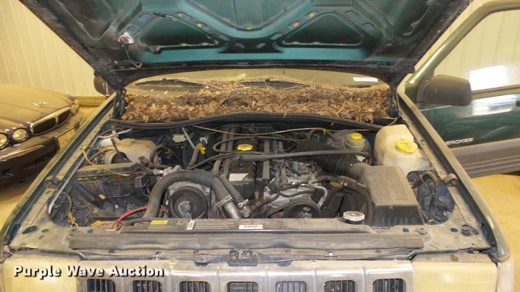 image for item ET9407 1996 Jeep Grand Cherokee SUV