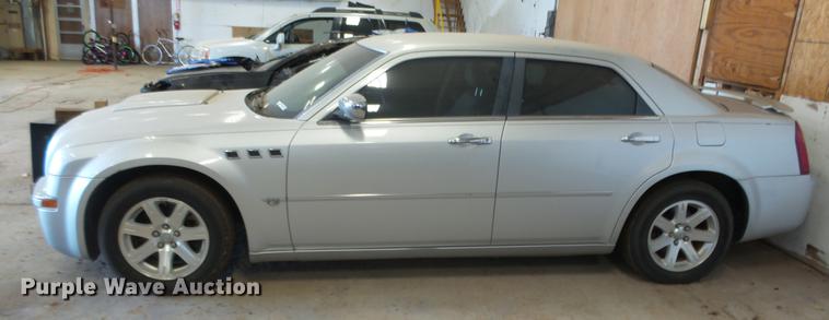 image for item ET9408 2005 Chrysler 300 C