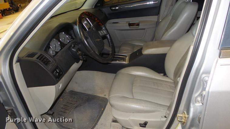 image for item ET9408 2005 Chrysler 300 C