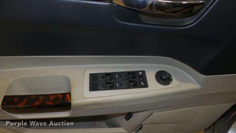 image for item ET9408 2005 Chrysler 300 C