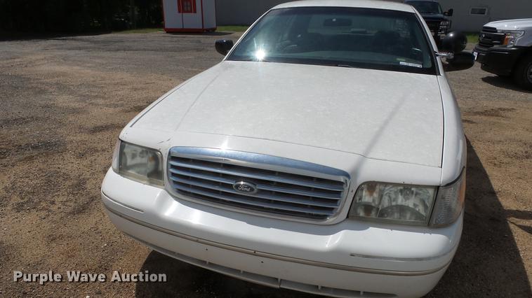 image for item ET9409 1998 Ford Crown Victoria Police Interceptor