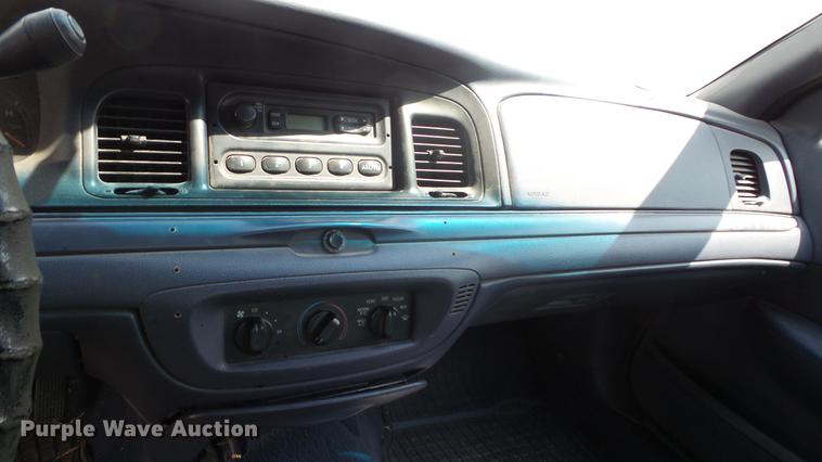image for item ET9409 1998 Ford Crown Victoria Police Interceptor