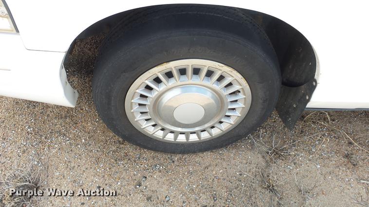 image for item ET9409 1998 Ford Crown Victoria Police Interceptor