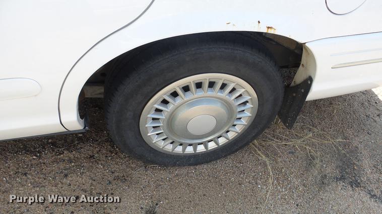 image for item ET9409 1998 Ford Crown Victoria Police Interceptor